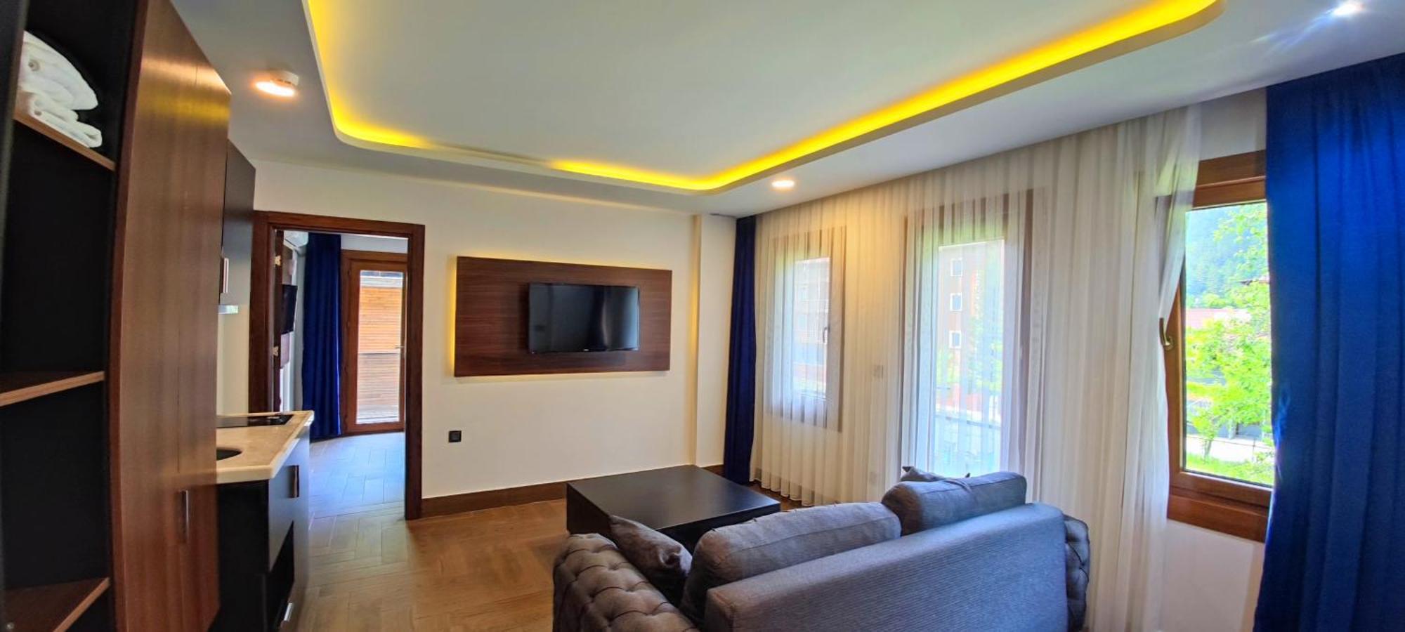 Kibar Suite Hotel อูซุนกอล ภายนอก รูปภาพ